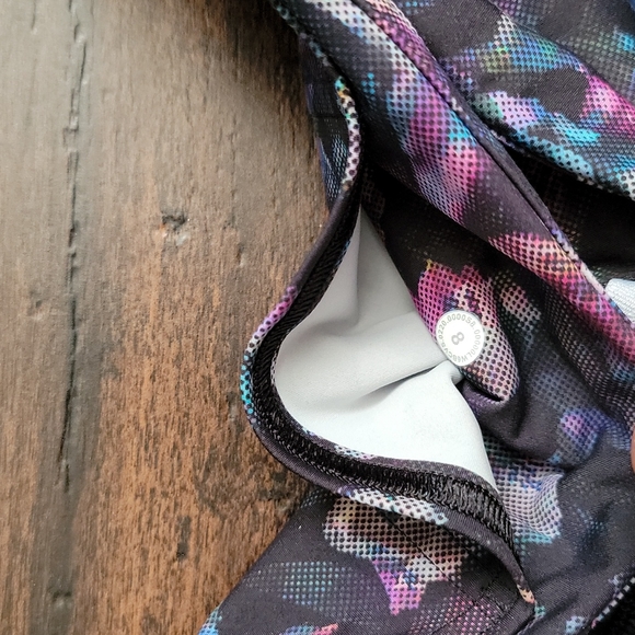 Fast and Free Crop - 19" - Picture 4 of 7